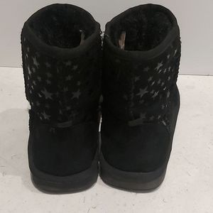 Girls Joe Fresh blac faux fur, faux uggs size US12